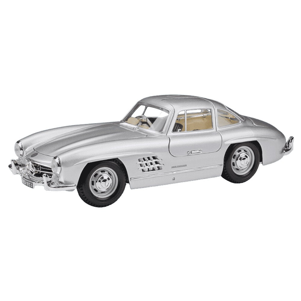 1:18 Mercedes-Benz 1954 300 SL Roadster Silver Die Cast Model Car