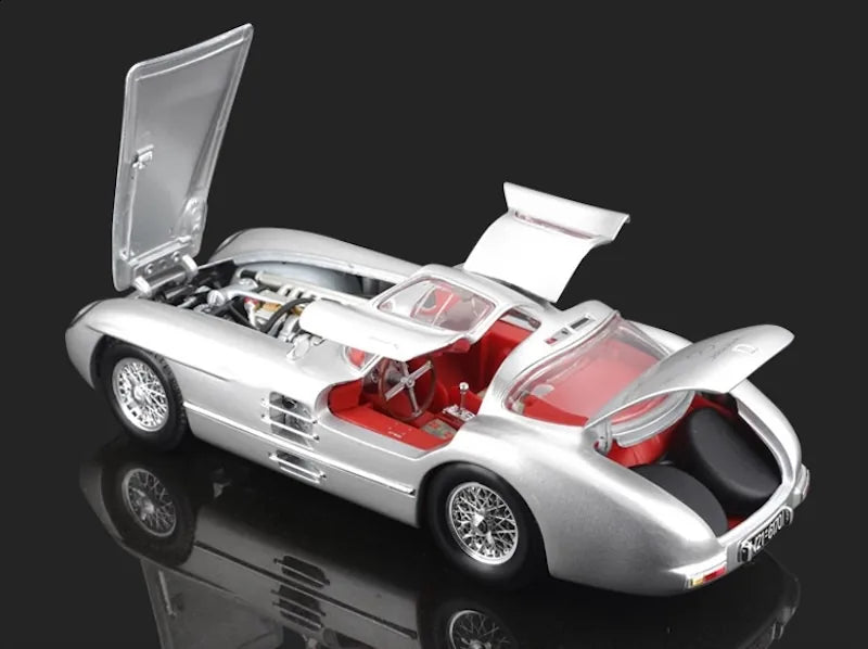 1:18 Mercedes-Benz 1955 300 SLR