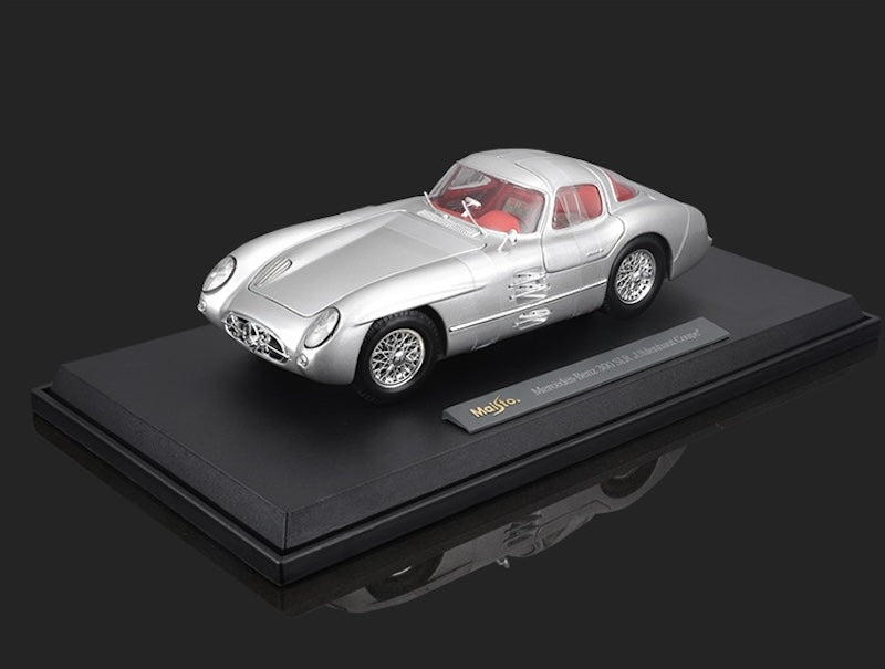 1:18 Mercedes-Benz 1955 300 SLR Die Cast Model Car