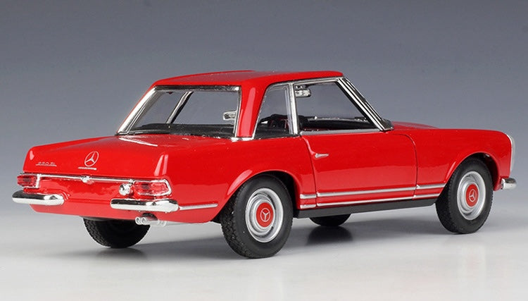 1:24 Mercedes-Benz 1963 230SL Die Cast Model Car