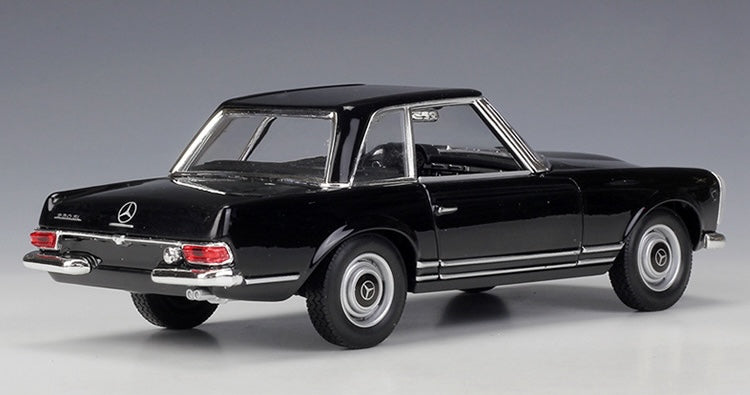 1:24 Mercedes-Benz 1963 230SL Die Cast Model Car