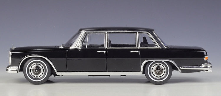 1:24 Mercedes-Benz 1963 600 Die Cast Model Car