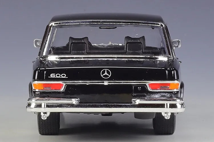 1:24 Mercedes-Benz 1963 600 