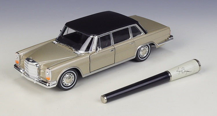 1:24 Mercedes-Benz 1963 600 Die Cast Model Car