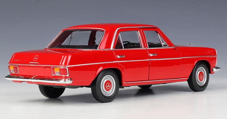 1:24 Mercedes-Benz 1973 220 Die Cast Model Car