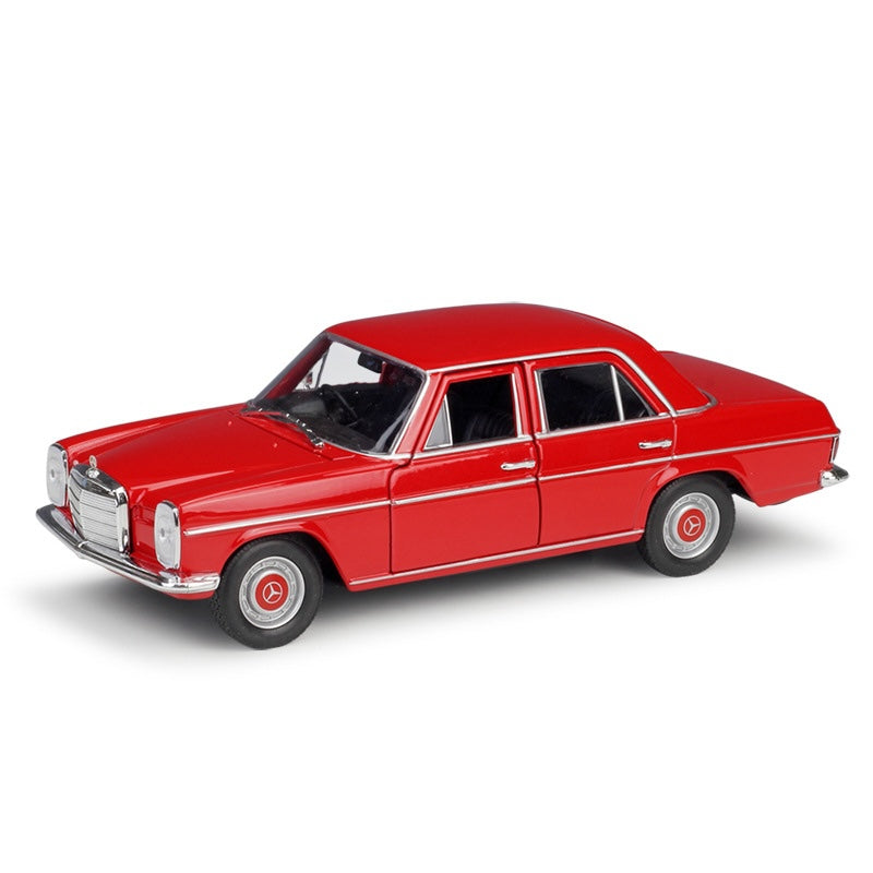 1:24 Mercedes-Benz 1973 220 Red Die Cast Model Car