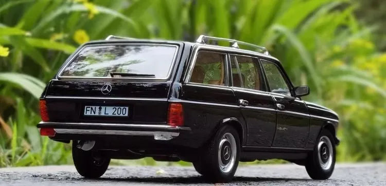 1:18 Mercedes-Benz 1977 W123 Estate (T-Modell)