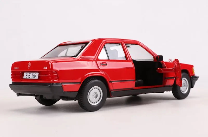 1:24 Mercedes-Benz 190 E 2.6 W201 1982 