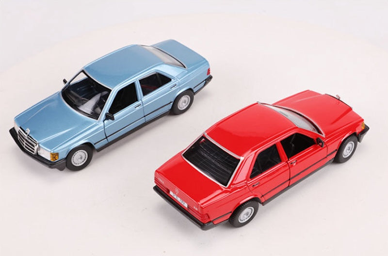 1:24 Mercedes-Benz 1982 190 E 2.6 W201 Die Cast Model Car