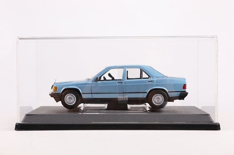 1:24 Mercedes-Benz 1982 190 E 2.6 W201 Die Cast Model Car