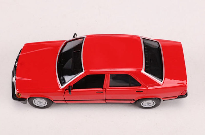 1:24 Mercedes-Benz 1982 190 E 2.6 W201 Die Cast Model Car