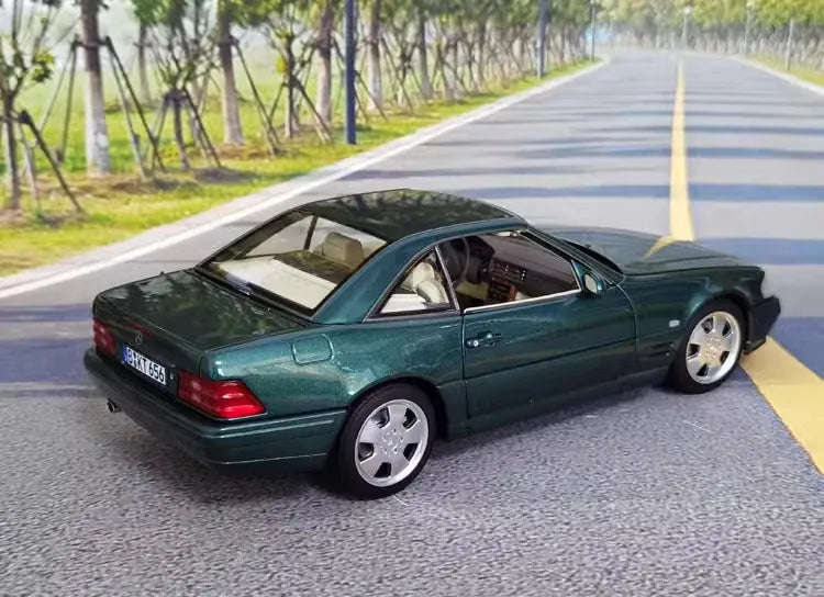 1:18 Mercedes-Benz SL500 1999 (R129) 