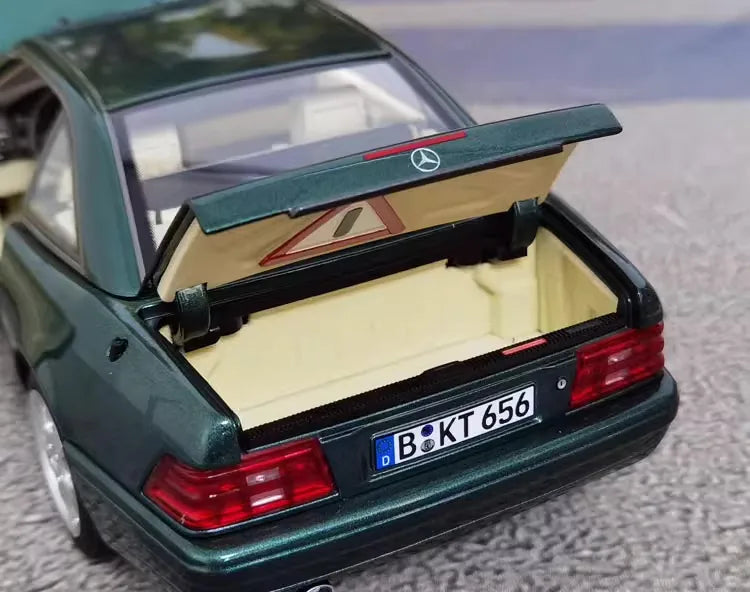 1:18 Mercedes-Benz SL500 1999 (R129) 