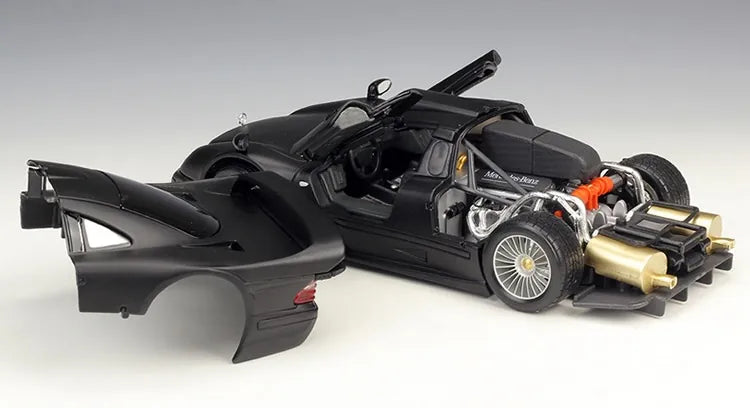 1:18 Mercedes-Benz 2010 CLK GTR Version de rue 