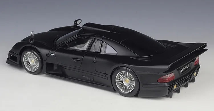 1:18 Mercedes-Benz 2010 CLK GTR Version de rue 