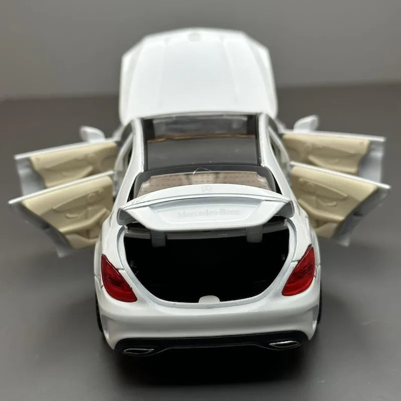 1:32 Mercedes-Benz 2014 C260