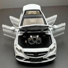 1:32 Mercedes-Benz 2014 C260 Die Cast Model Car