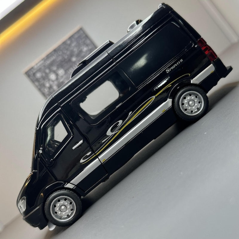 1:32 Mercedes-Benz 2014 V-Class V350 Die Cast Model Car