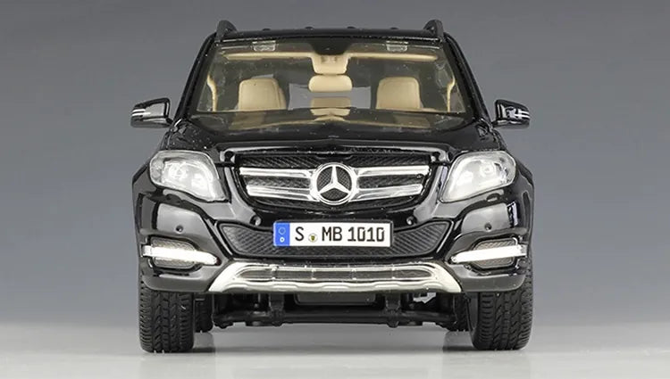 1:18 Mercedes-Benz 2015 GLK 350