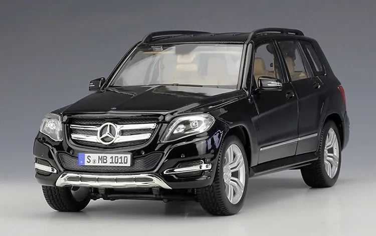 1:18 Mercedes-Benz 2015 GLK 350