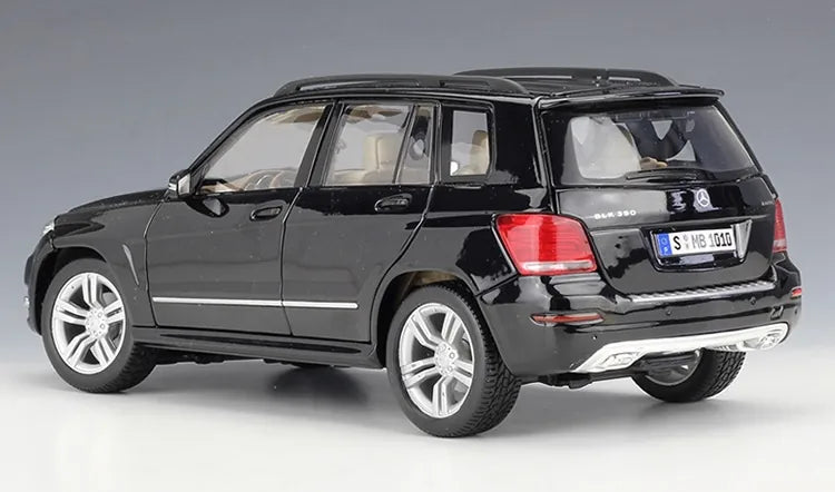 1:18 Mercedes-Benz 2015 GLK 350