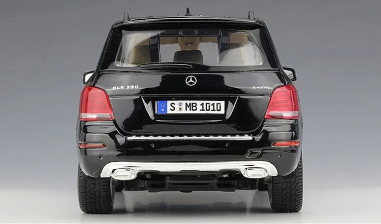 1:18 Mercedes-Benz 2015 GLK 350