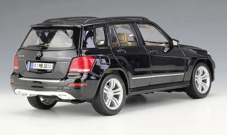 1:18 Mercedes-Benz 2015 GLK 350