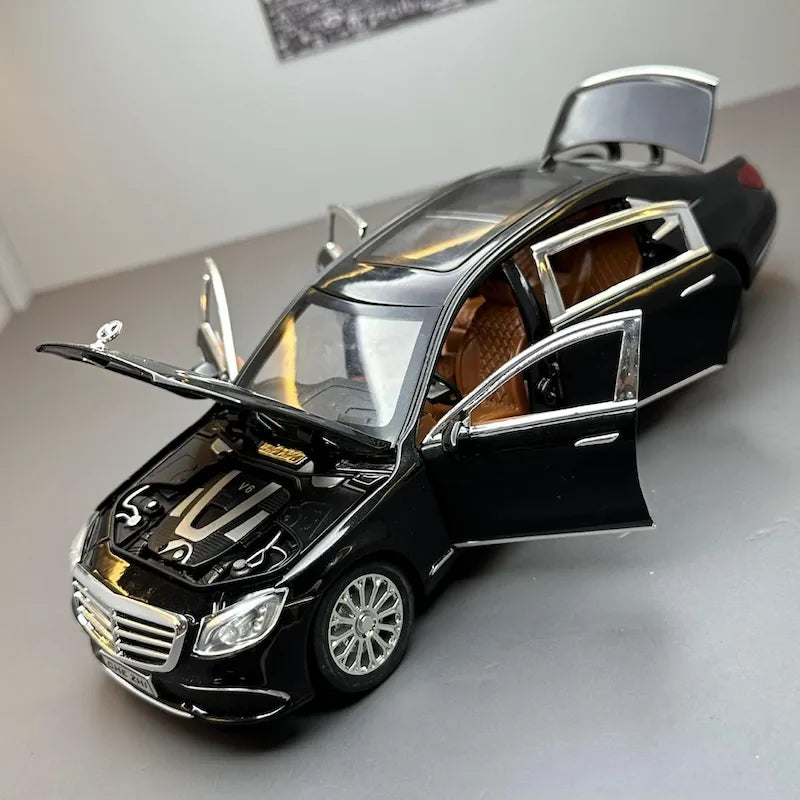 1:24 Mercedes-Benz 2016 E300L V213