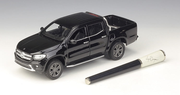 1:24 Mercedes-Benz 2017 X-Class Die Cast Model Car