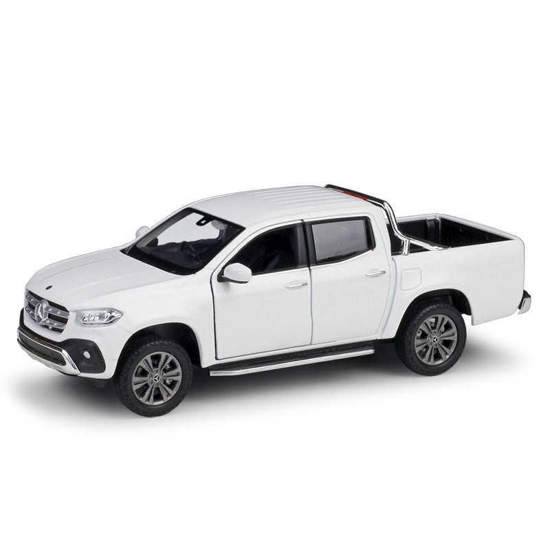 1:24 Mercedes-Benz 2017 X-Class White Die Cast Model Car