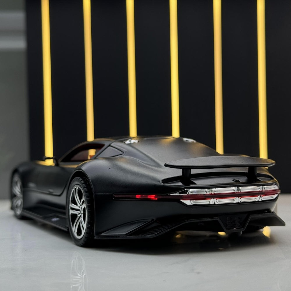 1:24 Mercedes-Benz 2013 AMG Vision Gran Turismo Die Cast Model Car