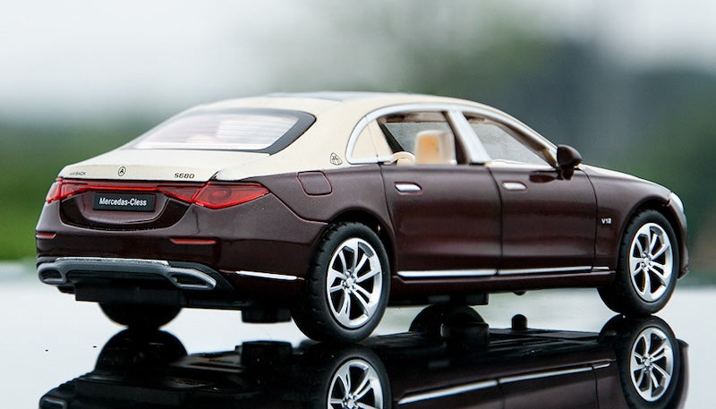 1:32 Mercedes-Maybach 2022 S680 Die Cast Model Car