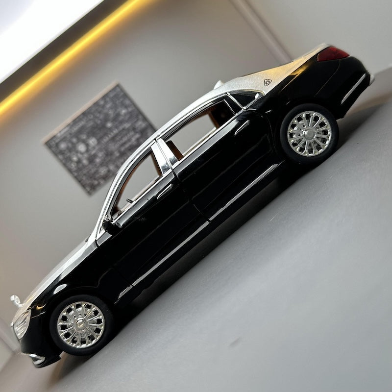 1:24 Mercedes-Maybach 2023 Brabus S850 Die Cast Model Car