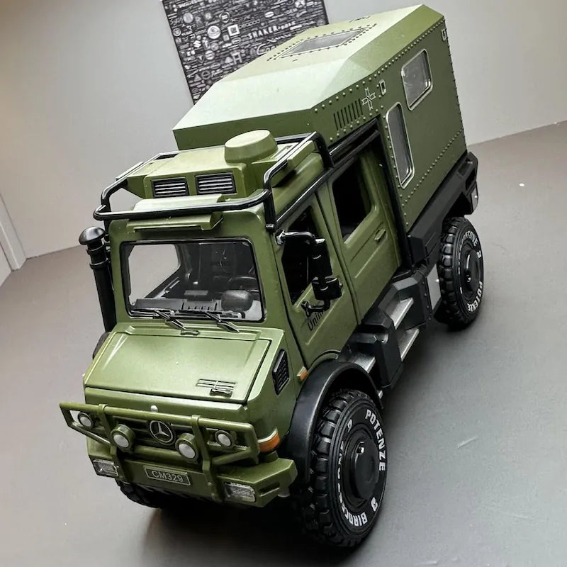 1:32 Mercedes-Unimog 2013 Nomadism U4000 RV Die Cast Model Car