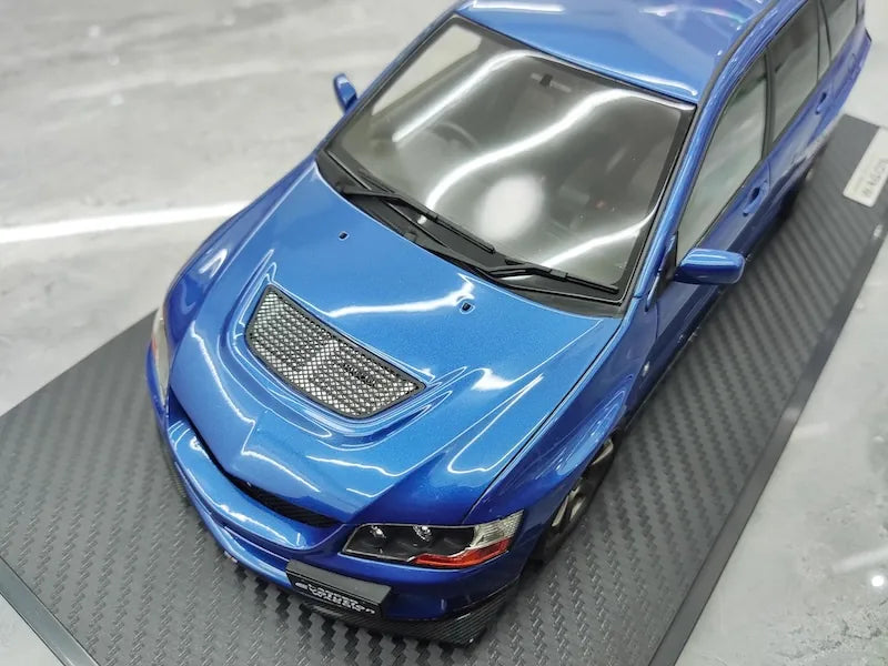 1:18 Mitsubishi 2005 Lancer Evo IX Wagon Blue