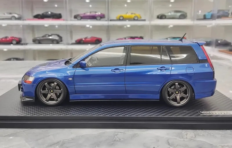 1:18 Mitsubishi 2005 Lancer Evo IX Wagon Blue