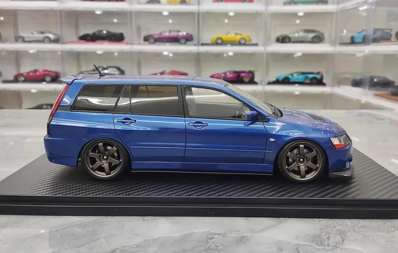 1:18 Mitsubishi 2005 Lancer Evo IX Wagon Blue