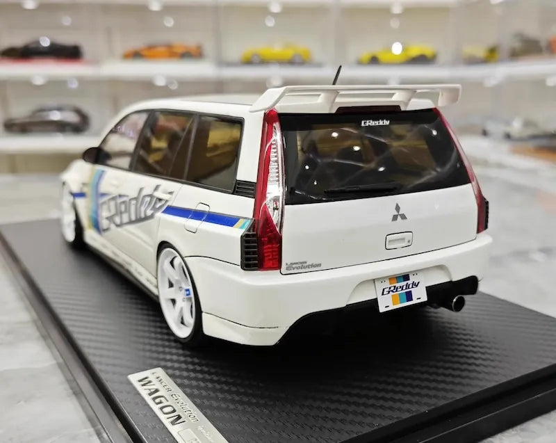 1:18 Mitsubishi 2005 Lancer Evo IX Wagon Greddy