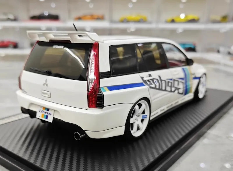 1:18 Mitsubishi 2005 Lancer Evo IX Wagon Greddy