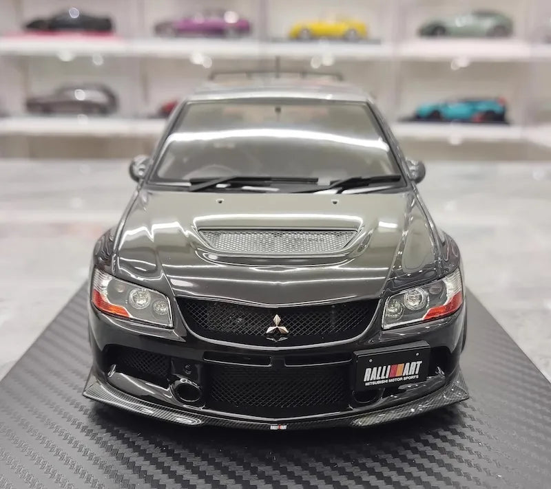 1:18 Mitsubishi 2005 Lancer Evo IX Wagon RalliArt Black