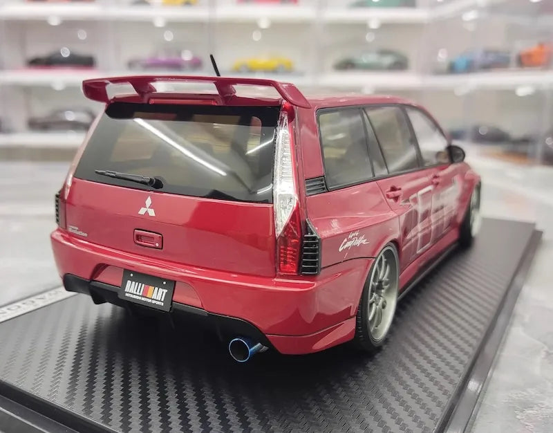 1:18 Mitsubishi 2005 Lancer Evo IX Wagon RalliArt Red