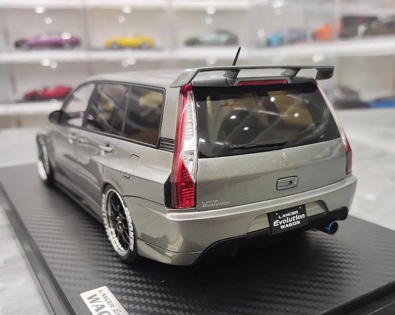 1:18 Mitsubishi 2005 Lancer Evo IX Wagon Silver