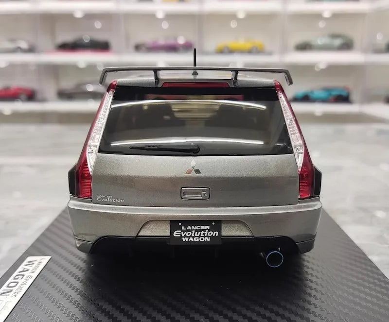 1:18 Mitsubishi 2005 Lancer Evo IX Wagon Silver