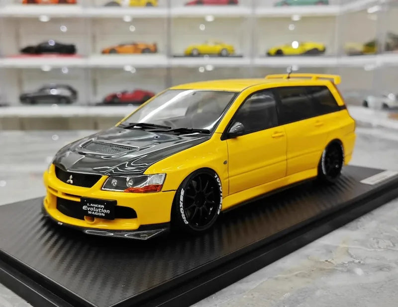 1:18 Mitsubishi 2005 Lancer Evo IX Wagon Yellow