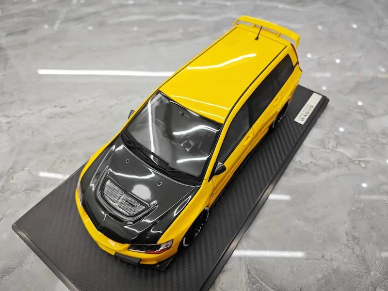 1:18 Mitsubishi 2005 Lancer Evo IX Wagon Yellow