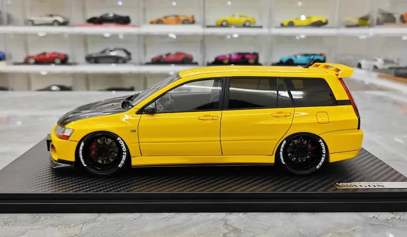 1:18 Mitsubishi 2005 Lancer Evo IX Wagon Yellow