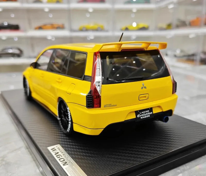 1:18 Mitsubishi 2005 Lancer Evo IX Wagon Yellow