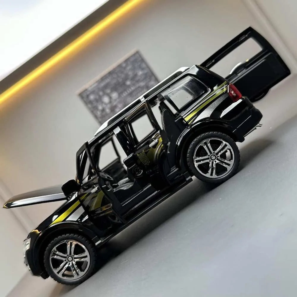 1:32 Mitsubishi Pajero 2015 