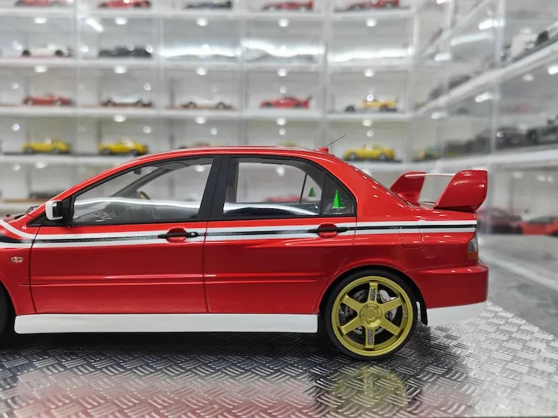 1:18 Mitsubishi 2005 Lancer Evo IX Christmas Edition