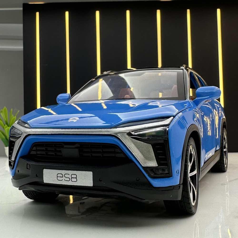 1:24 Nio 2018 ES8 Die Cast Model Car